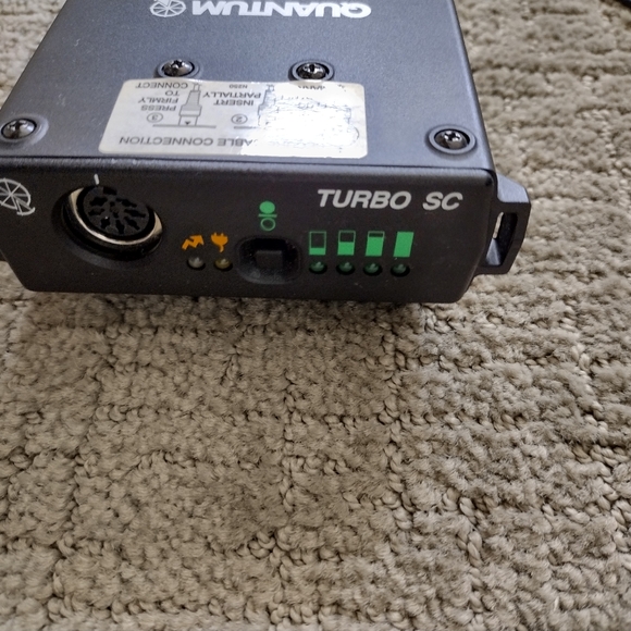 Quantum Turbo SC Battery Pack, mint cosmetic condition but I think needs battery - Picture 2 of 6